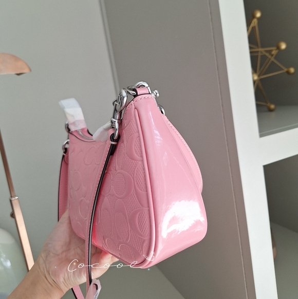 NWT Coach Teri Mini Crossbody Bag with Signature Leather Heart Charm CCZ29 pink - Picture 6 of 8